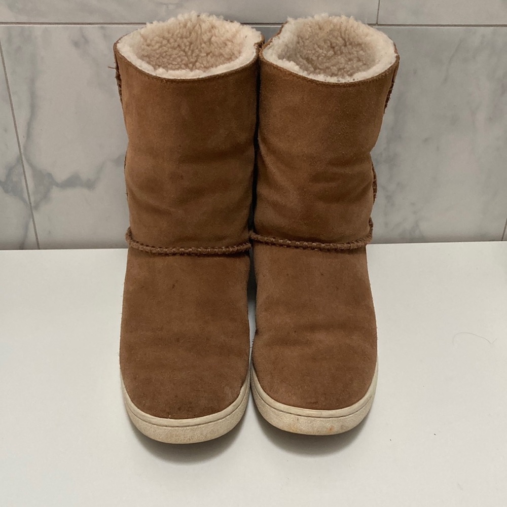 UGG Brown Winter Boots with Cream Lining